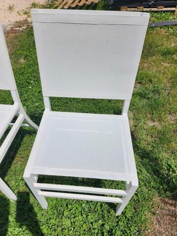 Restauration d'un lot de chaises d'extérieur